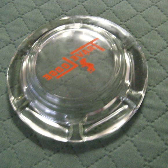TraveLodge Motel Bear Mascot Logo Vintage Ashtray - Picture 6 of 7